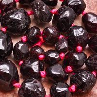 Perles Grenat, taillées, facettées, brutes