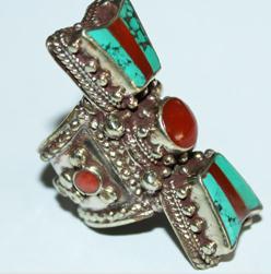 AF-0074 - Grosse Bague Ethnique Afghane et Médiévale Corail, Turquoise, T 57 - 185 carats