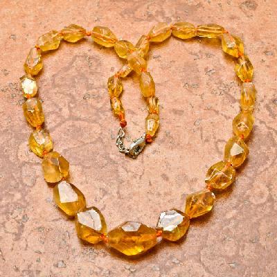 CT-0014 - COLLIER ETHNIQUE ANTIQUE en perles de CITRINE OR GOLD - 260 carats 51 gr
