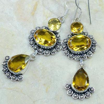 CT-0115 - Jolies  BOUCLES PENDANTS D'OREILLES 70 mm 6 CITRINES dorées - 82 carats - 16,4 gr