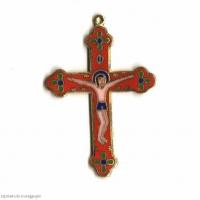 Cx 066b croix cretienne crucifix jesus christ insigne pelerin 