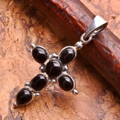 Cx 3157c croix crucifix chretien onyx noir 2gr 18x20mm argent 925