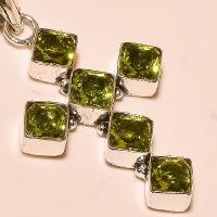 Cx 5605b pendentif croix pendant peridot pierre taillee gemme argent 925 achat vente bijoux