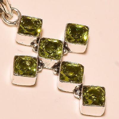 Cx 5605b pendentif croix pendant peridot pierre taillee gemme argent 925 achat vente bijoux