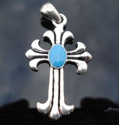 Cxd 002a croix cretienne crucifix jesus christ insigne pelerin