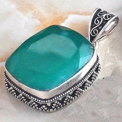 Em 0127c pendentif 16gr pendant emeraude 22x28mm medieval achat vente bijoux argent 925