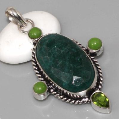 EM-0353 - Superbe  PENDENTIF en EMERAUDE et PERIDOT - Argent 925 - 65 carats 13 gr