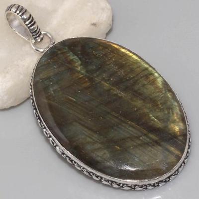 LB-0525 - Beau PENDENTIF PENDANT en LABRADORITE et Argent 925 - 90 carats 18 gr