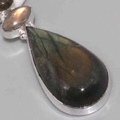 LB-0536 - Joli PENDENTIF PENDANT en LABRADORITE et Argent 925 - 70 carats 14 gr