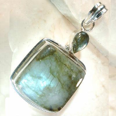 Lb 0793c pendentif pendant labradorite 24x24mm 19gr achat vente bijou argent 925