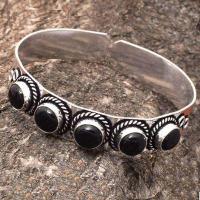 On 0103c bracelet torque 22gr onyx noir 5x8mm gothique argent 925