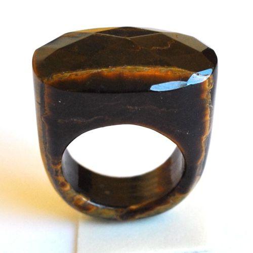 Ot 4022 bague t57 pierre oeil de tigre sculptee 15gr argent 925 1