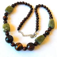 Ot 7999 collier sautoir oeil de tigre jade noir 65gr 15x20mm 3 