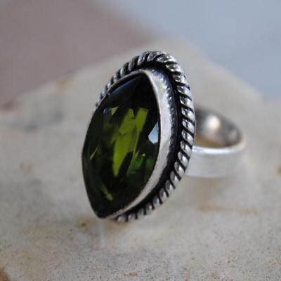 PER-004 - Belle BAGUE T 59 avec Cabochon PERIDOT vert - argent 925 - 40 carats