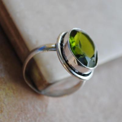 PER-008a - Belle BAGUE T 58 avec Cabochon PERIDOT vert - argent 925 - 25 carats 5 g