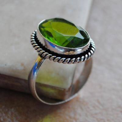 PER-011b - Belle BAGUE T 58 avec Cabochon PERIDOT vert - argent 925 - 23 carats 4.6 g