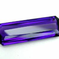 Pta 031a amethyste baguette 38x14x11mm 55carats bresil pierre semi precieuse