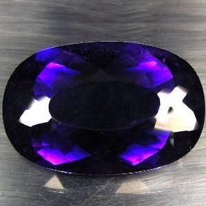 Pta 044a amethyste ovale 43x22x17mm 127carats uruguay pierre semi precieuse