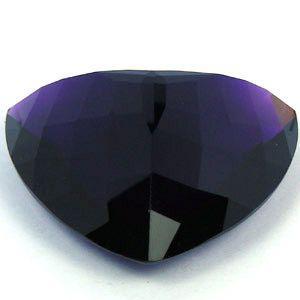 Pta 053a amethyste if 38x36x15mm 122carats uruguay pierre semi precieuse