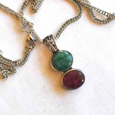 Rub 203 pendant chaine 44cm rubis emeraude 12x36mm argent 5