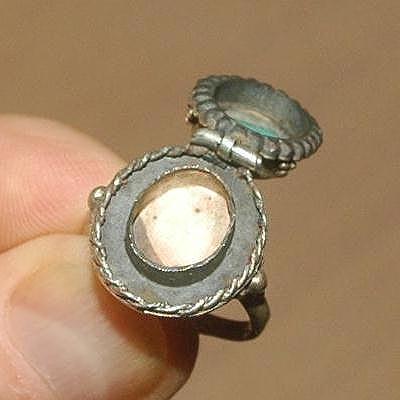 Tqa 141a bague a poison t49 turquoise gothique vampire steampunk magie achat vente argent 925