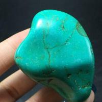 Tqp 119a turquoise polie verte tibet tibetaine 81gr 48x41x37mm pierre gemme lithotherapie reiki